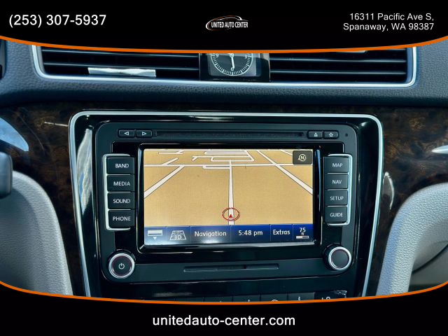 2015 Volkswagen Passat - Image 11