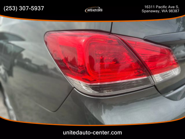 2011 Toyota Avalon - Image 13
