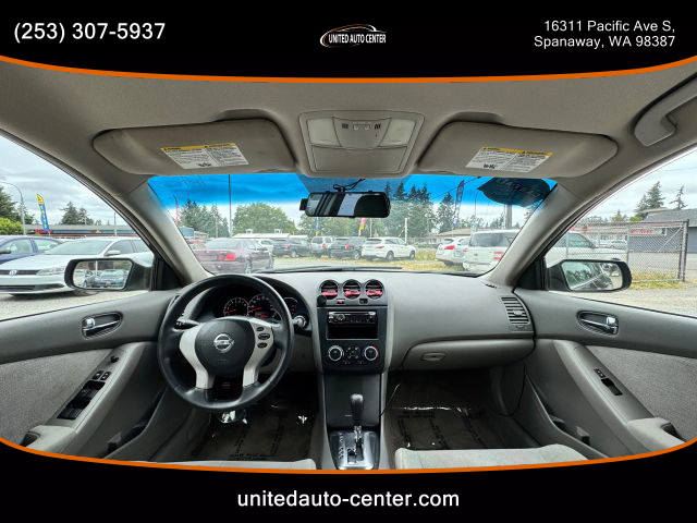 2010 Nissan Altima - Image 11