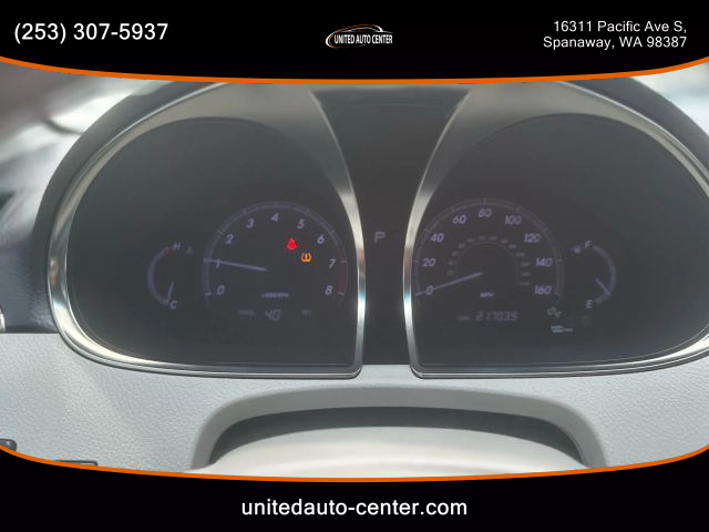2011 Toyota Avalon - Image 16