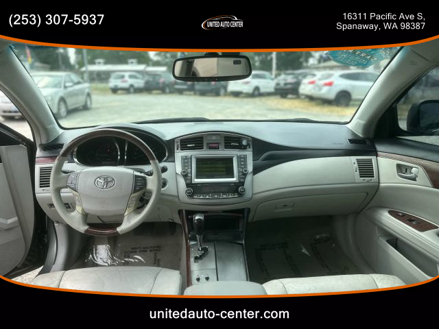 2011 Toyota Avalon - Image 7