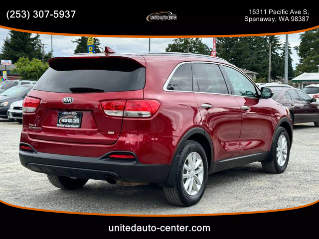 2016 Kia Sorento - Image 4
