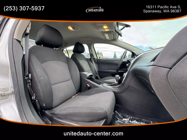 2011 Chevrolet Malibu - Image 8