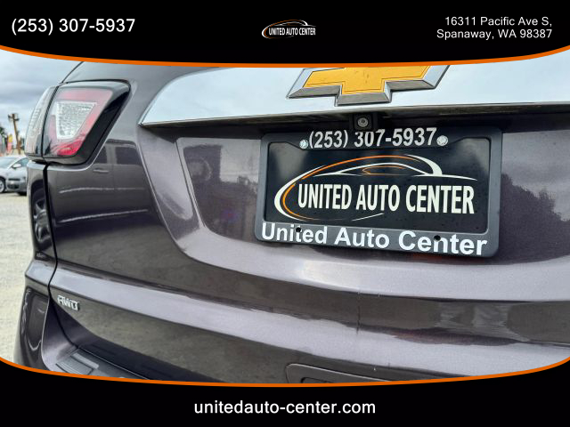 2015 Chevrolet Traverse - Image 19