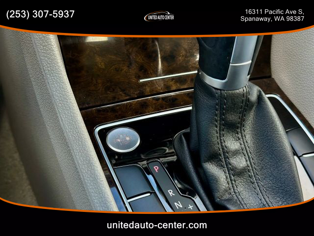 2015 Volkswagen Passat - Image 12