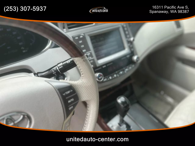 2011 Toyota Avalon - Image 8