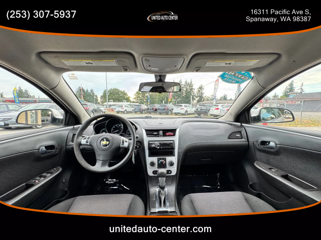 2011 Chevrolet Malibu - Image 13