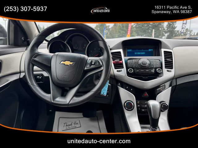 2011 Chevrolet Cruze - Image 11