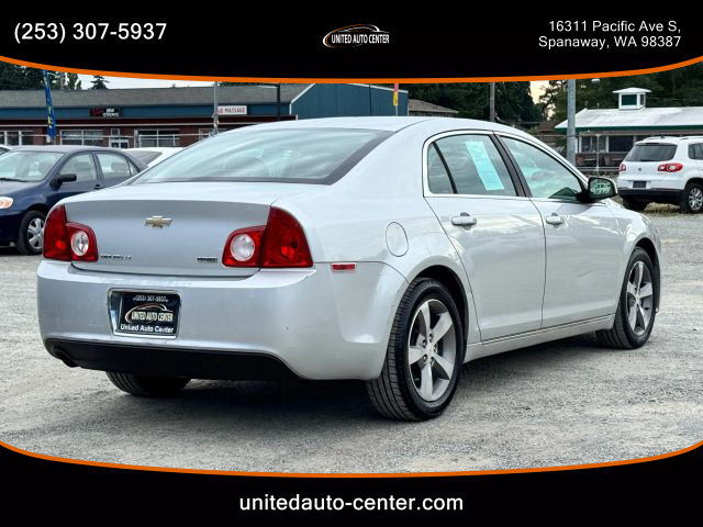 2011 Chevrolet Malibu - Image 4