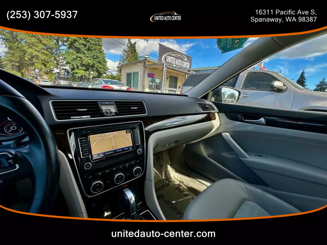 2015 Volkswagen Passat - Image 10