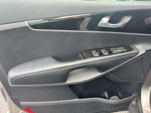 2019 Kia Sorento Lx Sport Utility 4d - Image 20