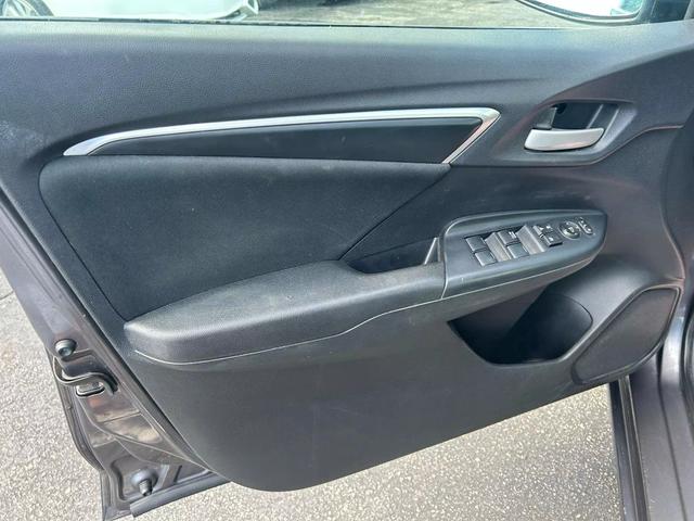 2015 Honda Fit Lx Hatchback 4d - Image 38