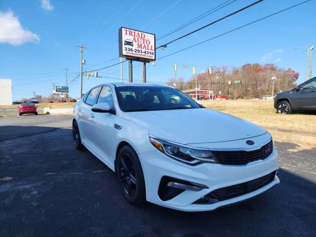 2019 Kia Optima - Image 3