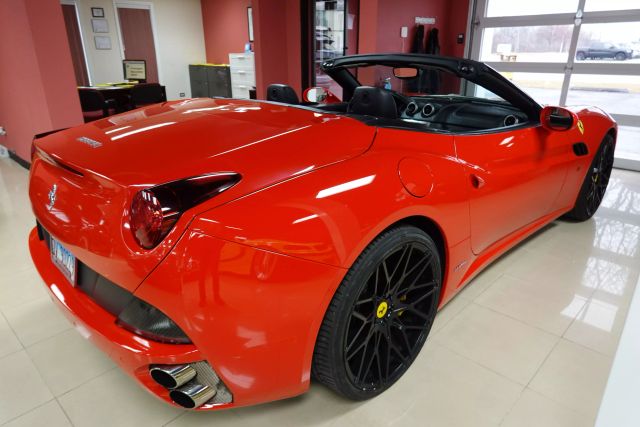 2014 Ferrari California - Image 8