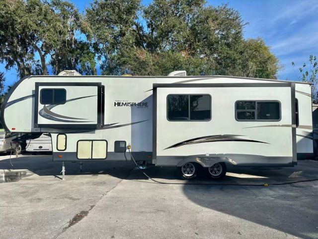 2018 Forest River Salem Hemisphere - Image 7