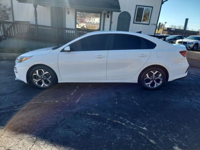 2019 Kia Forte - Image 8