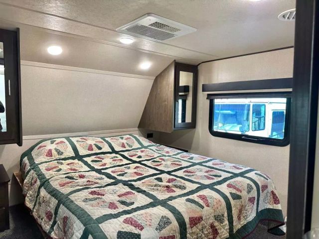 2018 Forest River Salem Hemisphere - Image 10