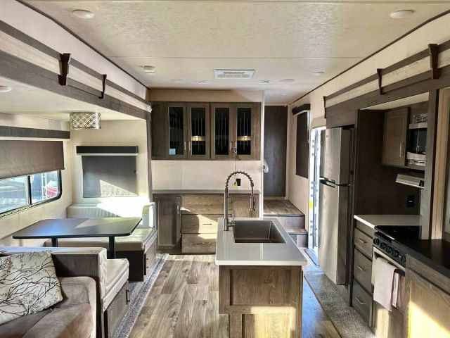 2018 Forest River Salem Hemisphere - Image 22