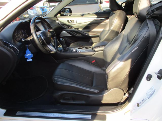 2018 INFINITI Q60 COUPE V6, TWIN TURBO, 3.0 LITER 3.0T LUXE COUPE 2D