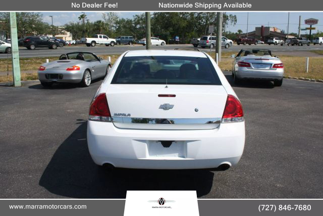2011 Chevrolet Impala - Image 4