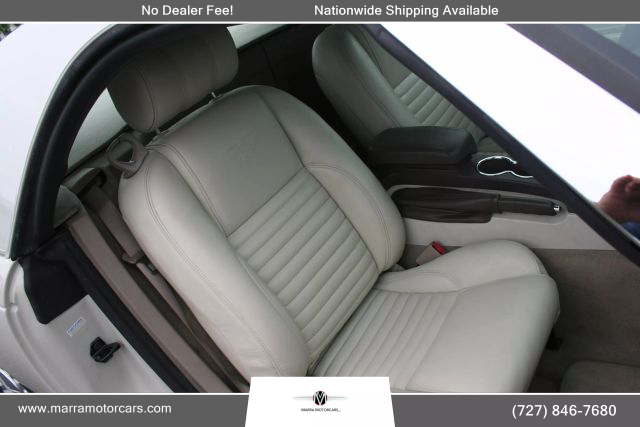 2005 Ford Thunderbird - Image 11