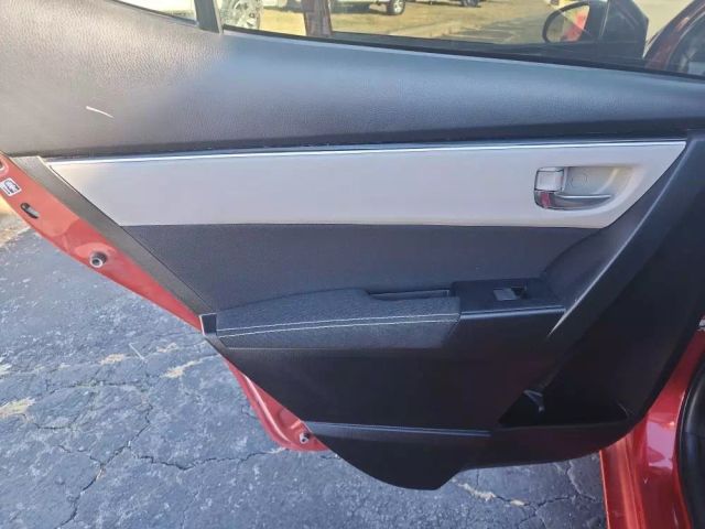 2018 Toyota Corolla - Image 21