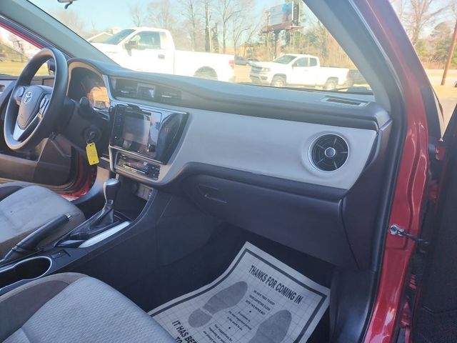 2018 Toyota Corolla - Image 15