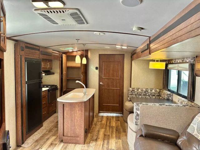 2017 Keystone Outback Supelite - Image 15