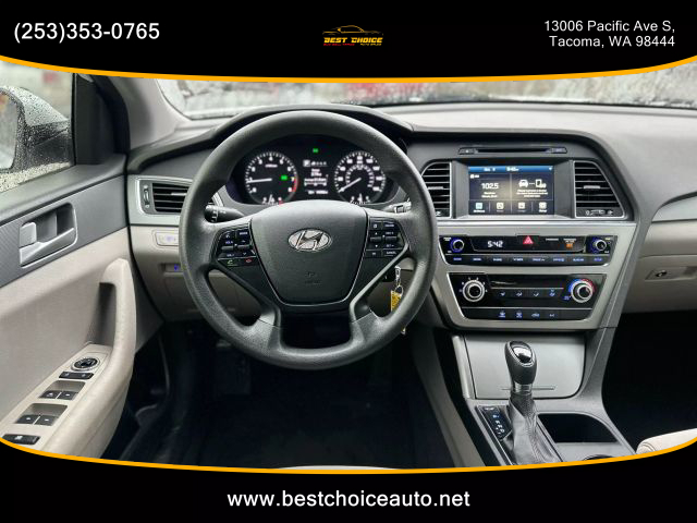 2016 Hyundai Sonata - Image 8