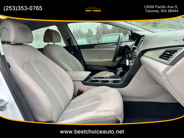 2016 Hyundai Sonata - Image 13