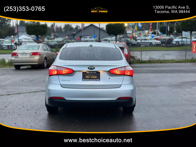 2015 Kia Forte - Image 4