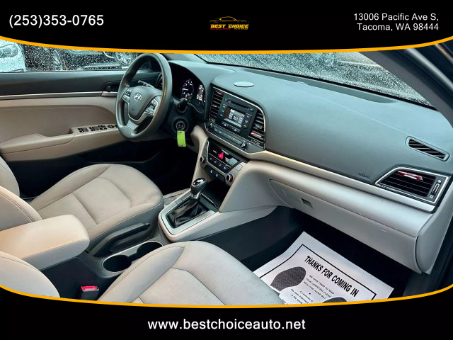 2017 Hyundai Elantra - Image 12
