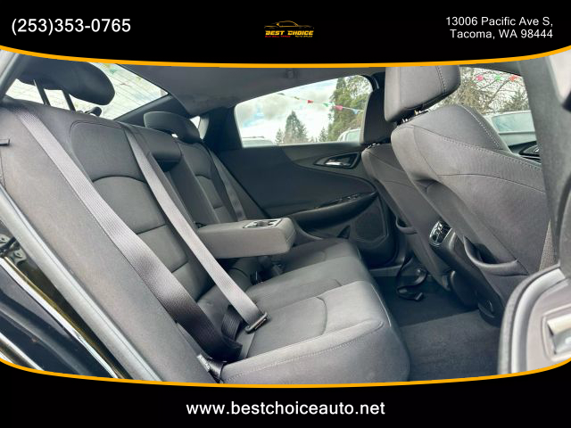2016 Chevrolet Malibu - Image 13