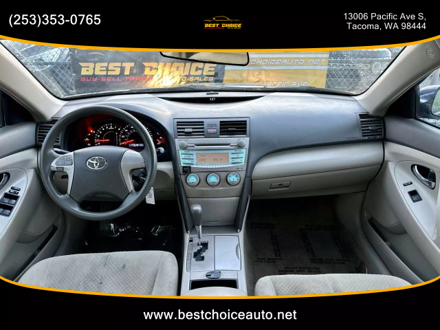 2009 Toyota Camry - Image 11