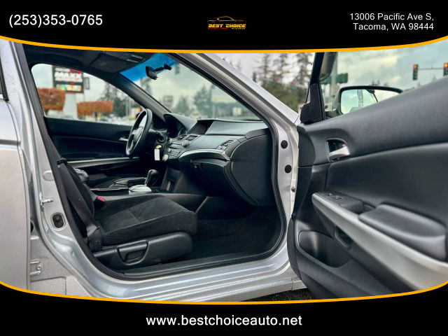 2008 Honda Accord - Image 13