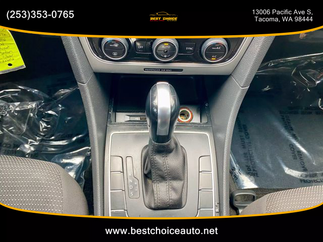 2016 Volkswagen Passat - Image 9
