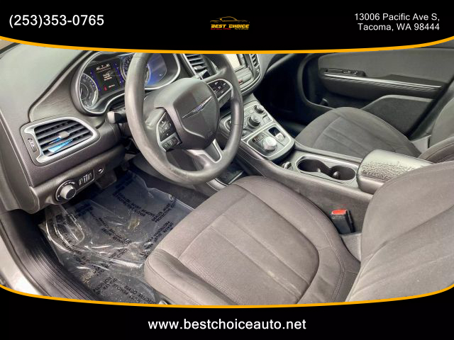 2015 Chrysler 200 - Image 12