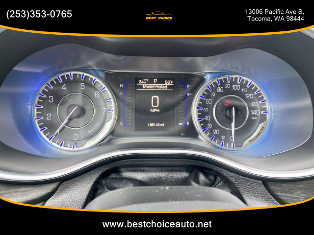 2015 Chrysler 200 - Image 14