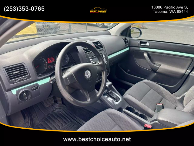2009 Volkswagen Rabbit - Image 8