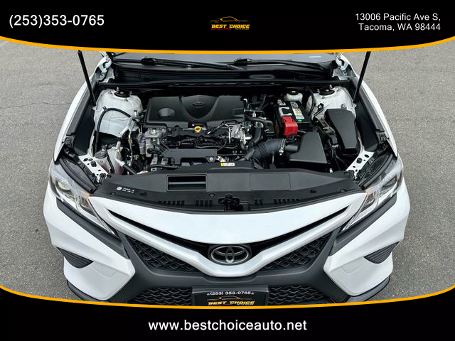 2018 Toyota Camry - Image 17