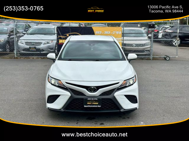 2018 Toyota Camry - Image 2