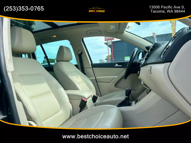 2012 Volkswagen Tiguan - Image 14