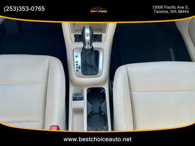 2012 Volkswagen Tiguan - Image 12