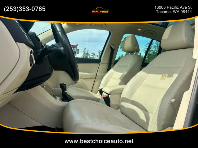 2012 Volkswagen Tiguan - Image 15