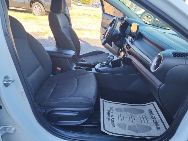 2019 Kia Forte - Image 15