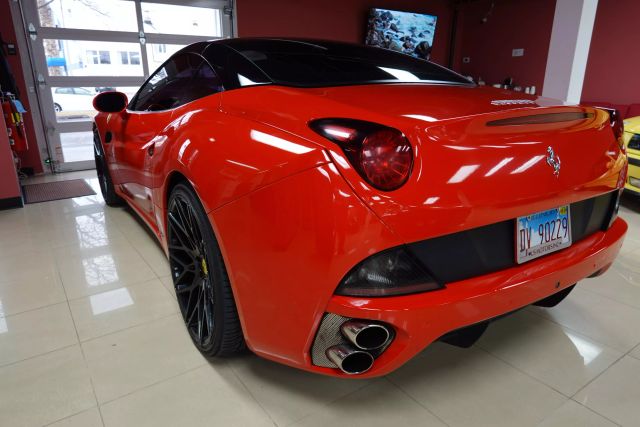 2014 Ferrari California - Image 11