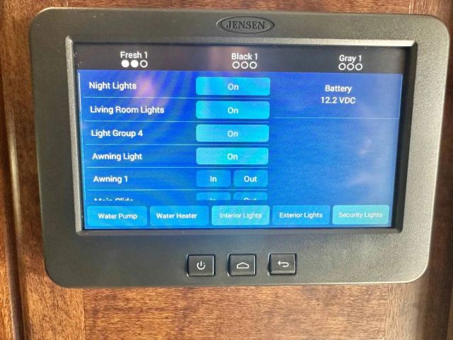 2017 Keystone Outback Supelite - Image 18