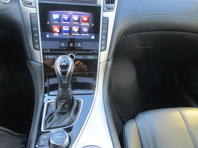 2018 INFINITI Q60 COUPE V6, TWIN TURBO, 3.0 LITER 3.0T LUXE COUPE 2D