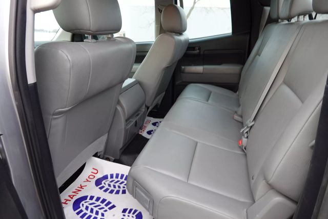 2012 Toyota Tundra Double Cab - Image 7