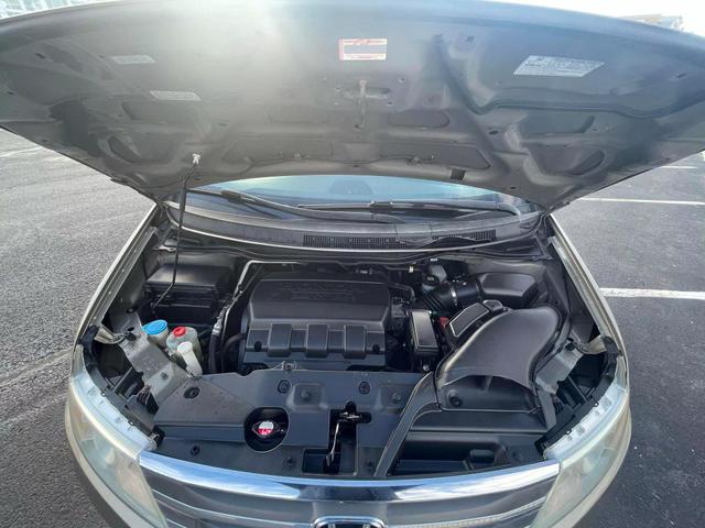 2011 Honda Odyssey - Image 32